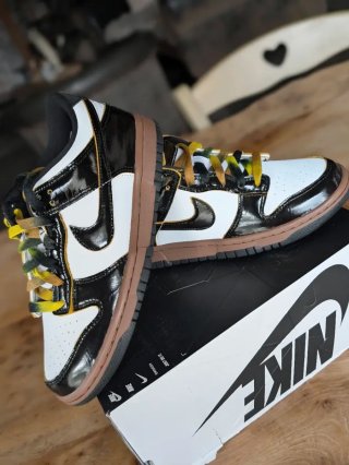 Nike Dunk Panda Talla 39 (24.5 cm) Edición Limitad