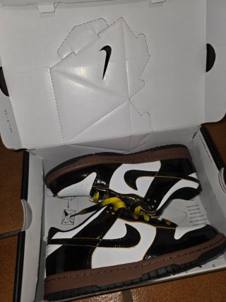 Nike Dunk Panda Talla 39 (24.5 cm) Edición Limitad