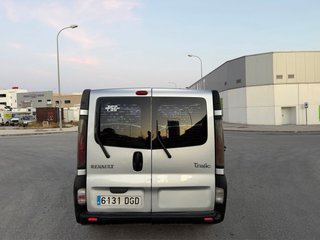 RENAULT TRAFIC 1.9 DCi 100CV 6 PLAZAS
