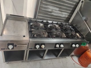 Plancha y Cocina Fagor. Acero inoxidable.