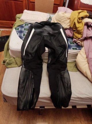Mono Dainese Laguna Seca D1 Cuero talla 54
