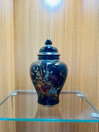 Jarrón Tibor Porcelana Negra y Oro Decorado