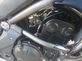 Kawasaki Naked Negra apta por A2