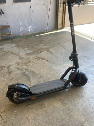 Patinete Eléctrico Negro,Vendo o cambio lo.
