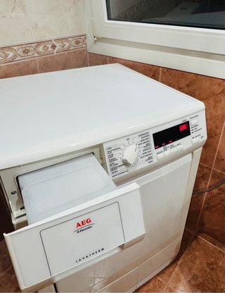 Secadora AEG Lavatherm 56840L