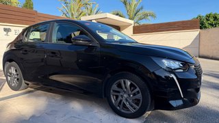 Peugeot 208 2021