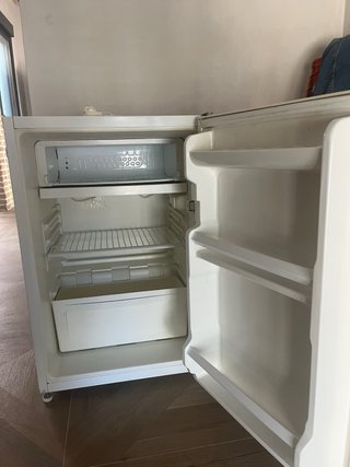 Frigorífico pequeño blanco