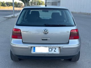 Volkswagen Golf 2003