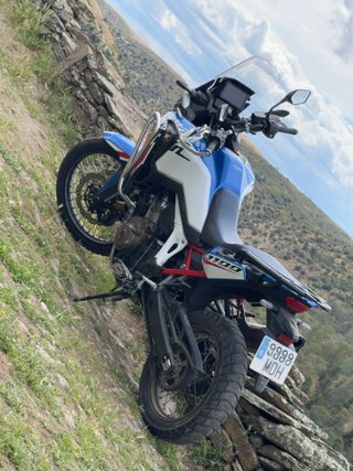 Honda africa twin 1100 standard 2023