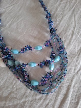 Collana lunga estiva con perline