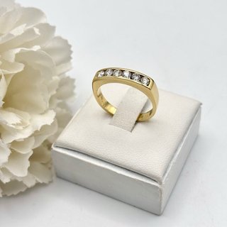 Anillo de oro 18kt con diamantes