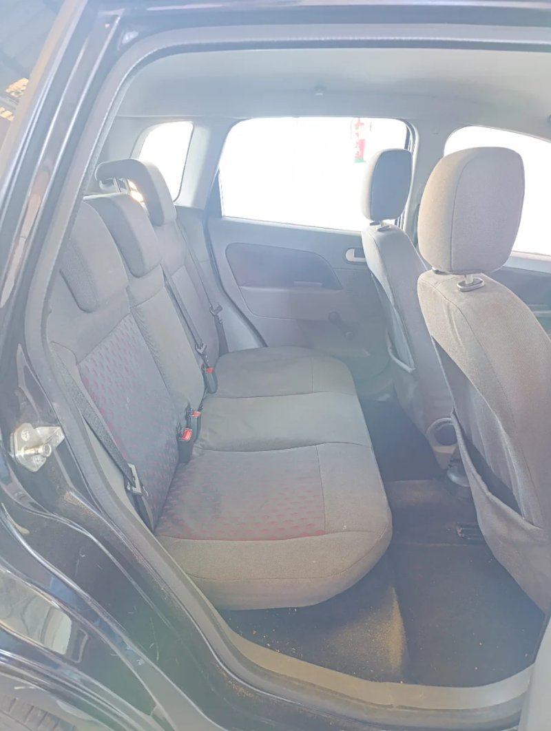 Ford Fiesta 2004, foto 9