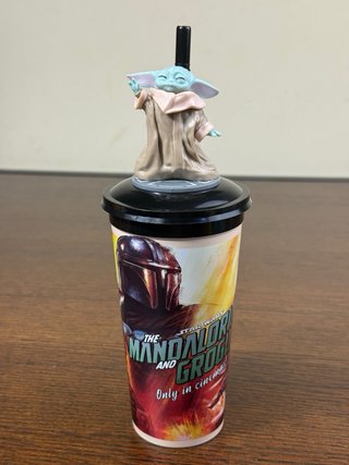 Grogu The Mandalorian com nachos Edição Limitada