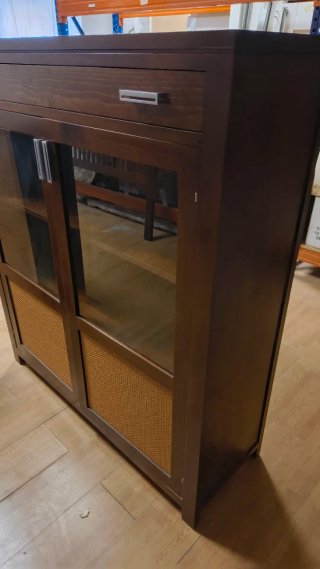 Aparador y vitrina de madera maciza para salón