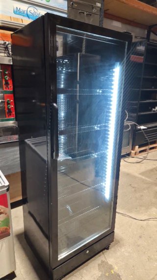 Nevera vertical puerta cristal