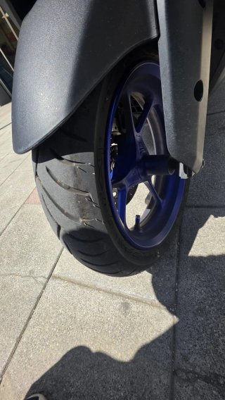 Yamaha NMAX 125 Negra y Azul año 2025 9mil km