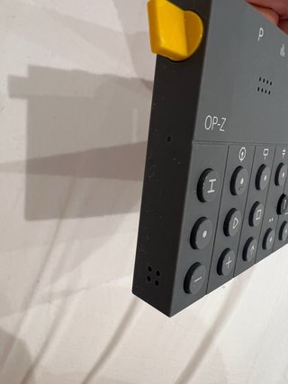 Teenage Engineering OP-Z Sintetizador