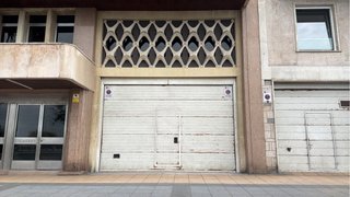 Puerta de garaje roper con motor nuevo.