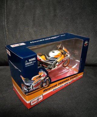 Maisto Honda RC213V 2018 Dani Pedrosa 1:18
