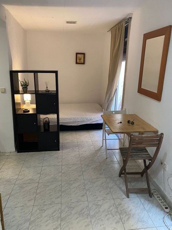 Estudio en alquiler en Sant Pere, Santa Caterina i la Ribera en Barcelona - Imagen 4