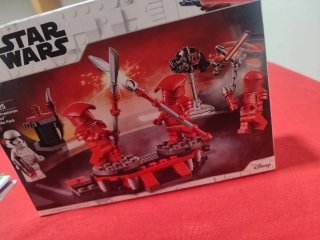 Lego Star Wars 75225 Elite Praetorian Guard