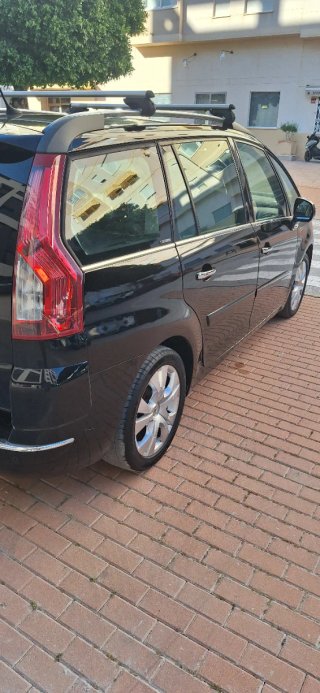 Citroen Grand C4 Picasso 2011