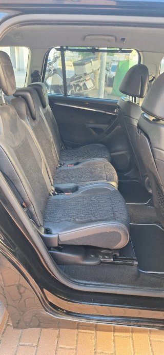 Citroen Grand C4 Picasso 2011