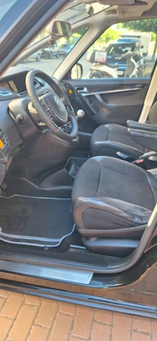 Citroen Grand C4 Picasso 2011