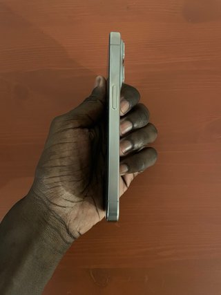 iPhone 15 Pro Grigio - Pezzi di Ricambio