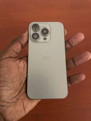 iPhone 15 Pro Grigio - Pezzi di Ricambio