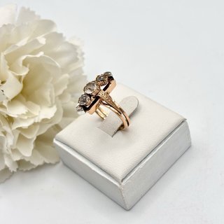 Anillo de oro 18kt con diamantes