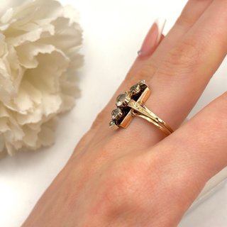 Anillo de oro 18kt con diamantes