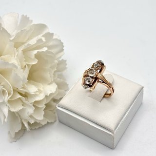 Anillo de oro 18kt con diamantes
