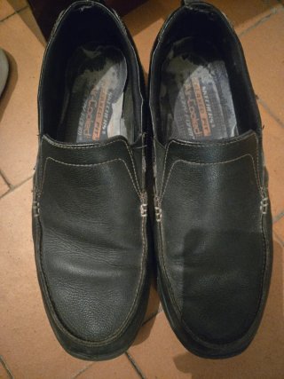 Zapatillas Skechers Negras y Azules