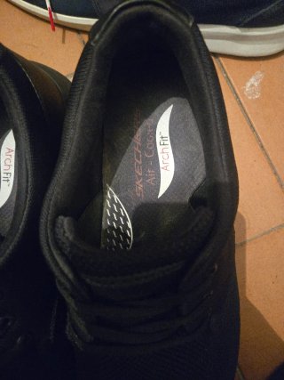 Zapatillas Skechers Negras y Azules