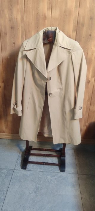 GABARDINA TRENCH MUJER CAMEL ESTILO ATEMPORAL