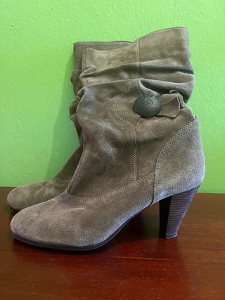 Botas de mujer negras y grises