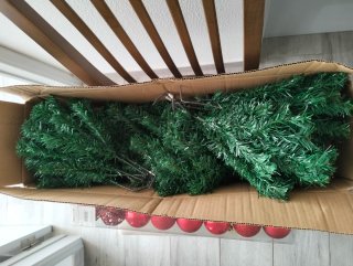 Árvore de Natal com enfeites