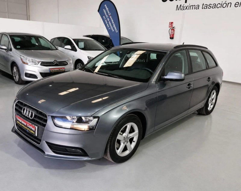 Audi A4 2012 - foto 1
