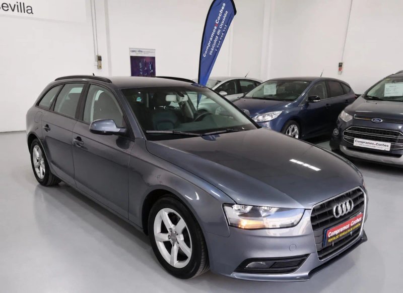 Audi A4 AVANT 2.0 TDI DPF 2012, foto 2