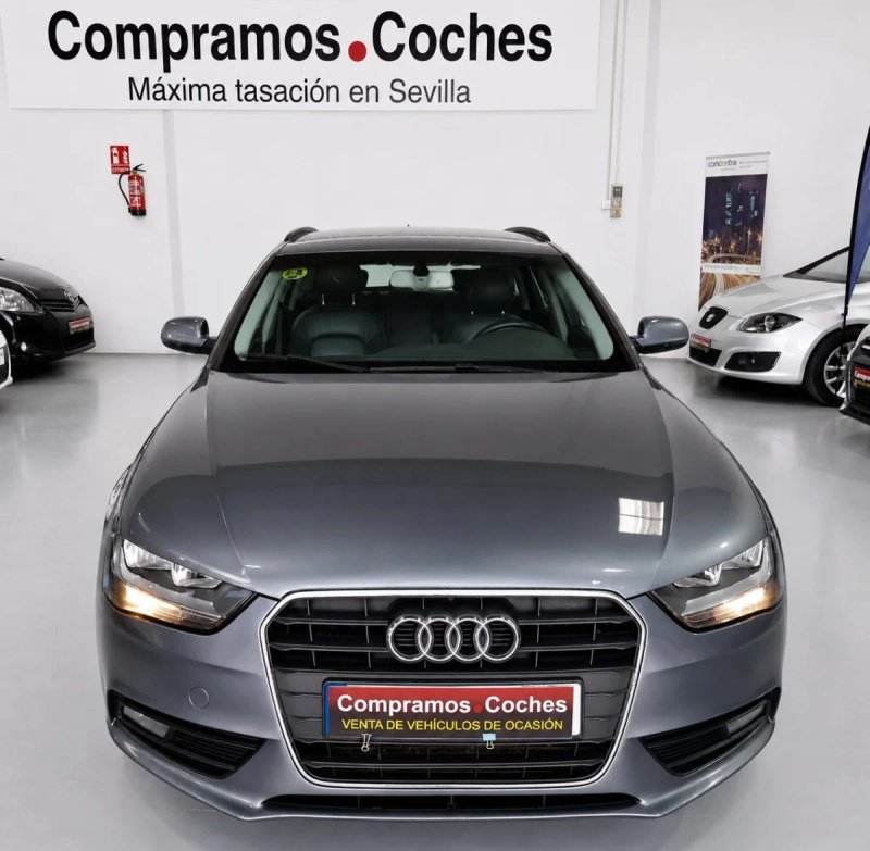Audi A4 AVANT 2.0 TDI DPF 2012, foto 3
