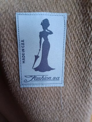 Abrigo de señora con cuello de pelo