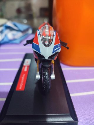 Ducati Panigale V4 S Corse 1/18