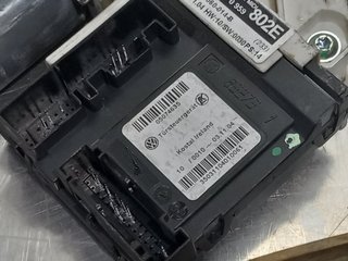 ELEVALUNAS DELANTERO DERECHO AUDI A3 (8P1) BKD 8P