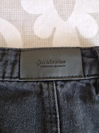 Falda vaquera Stradivarius T. S tachuelas