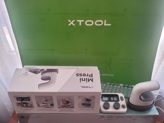 Silhouette Cameo 5 + Mini Prensa xTool + Control