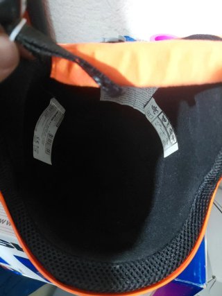Casco y gafas de esquí naranja niño
