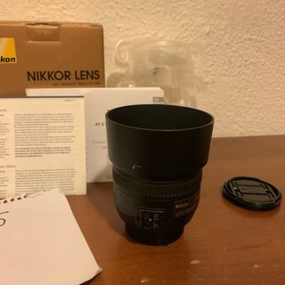 Nikon AF-S 50mm f/1.4G con Caja y Filtro