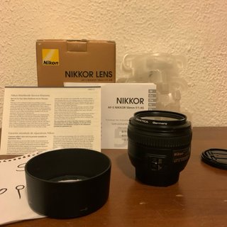 Nikon AF-S 50mm f/1.4G con Caja y Filtro