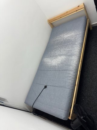 Cama Madera + Colchón Gris